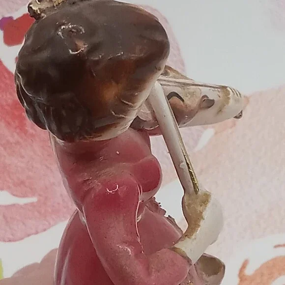 Victorian Lady in Pink Dress Playing Violin Figurine  Vintage Japan Ceramic 3D - Picture 10 of 12